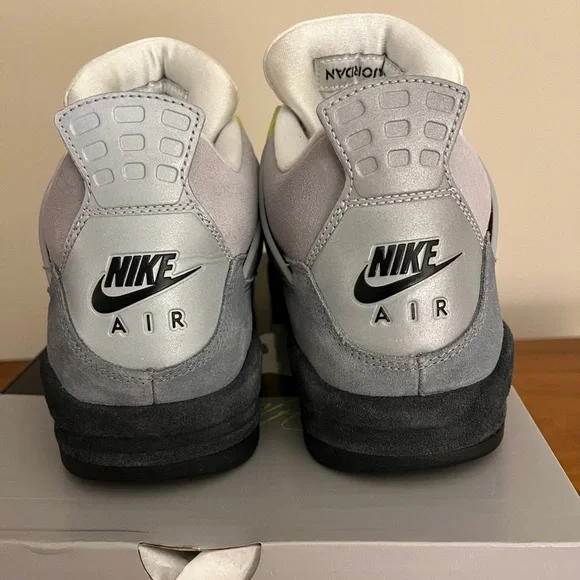 Men’s 10 - Jordan 4 Retro SE Neon 95 2020 CT5342-007 New Priced At $400+ Buy Air Jordan 4 Retro SE  main image 3